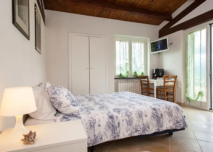 Feriehus Agri Bed - L'affittacamere In Collina - Guest On The Hill Lavagna